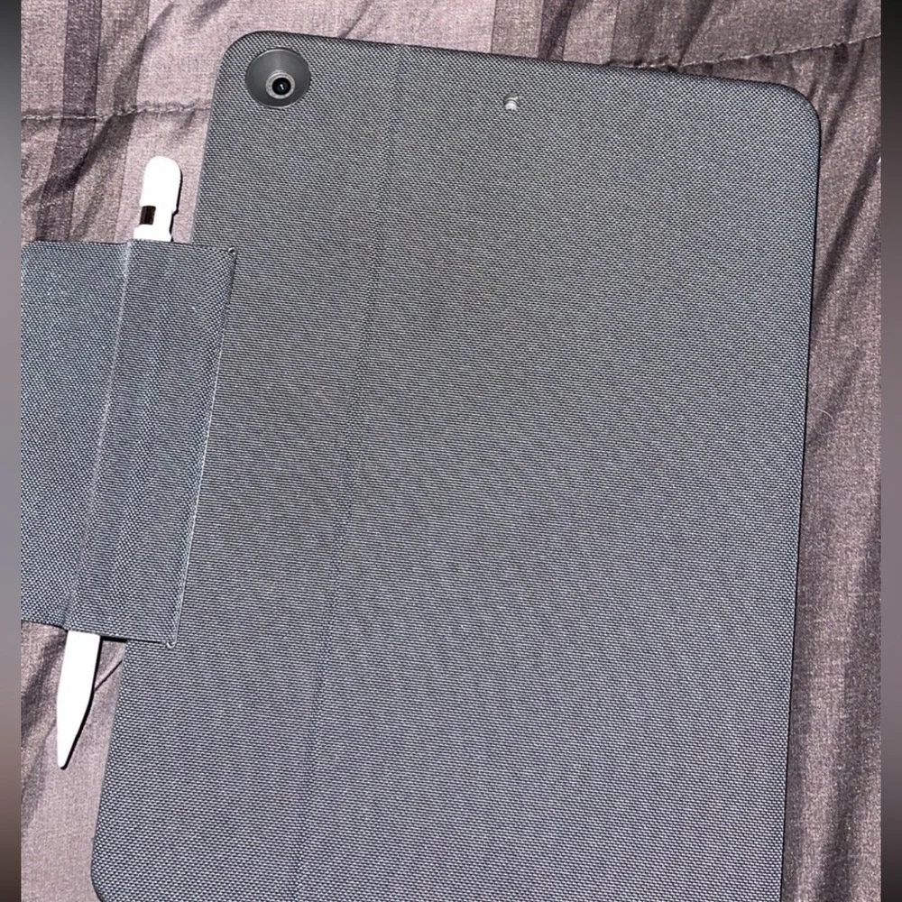 Apple ipad 8th generation 32 GB in space gray